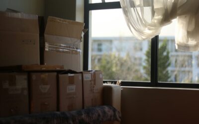 How to Pack Up an Apartment Without Losing Your Sanity (Or Socks)